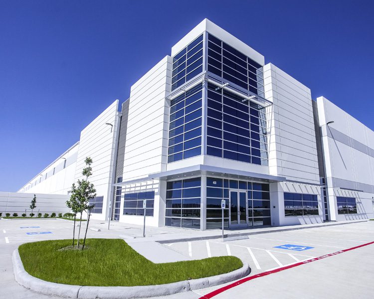Hunt Southwest Industrial Real Estate | Cedar Port Trade Center - Baytown, TX - 1,021,440 SF AVAILABLE