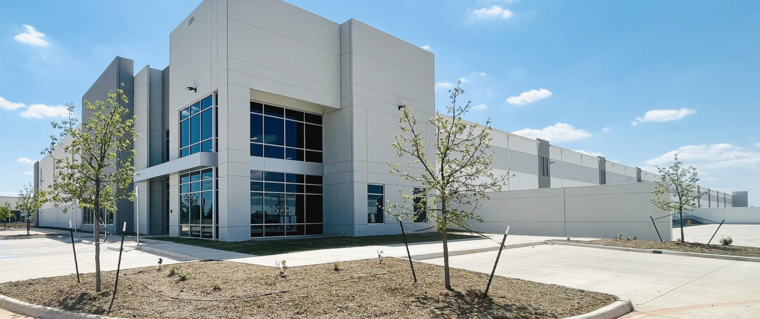 Hunt Southwest Industrial Real Estate | I-35 Convergence @ Denton Building 2 - Denton, TX - 227,420 SF AVAILABLE