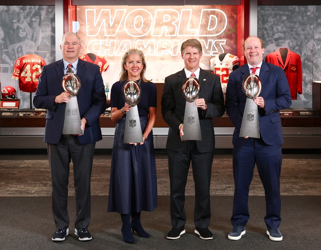 Hunt Southwest is a joint venture between Hunt Midwest and Unity Hunt. It is the second real estate development enterprise founded by the Lamar Hunt family, following the success of Hunt Midwest, which was established in 1985. The Hunt family business is a diverse portfolio of entities involved in real estate, sports/media, energy/resources and private equity investments. Other marquee entities include the the Kansas City Chiefs, Chicago Bulls, FC Dallas, Hunt Midwest, and Trinity Hunt.